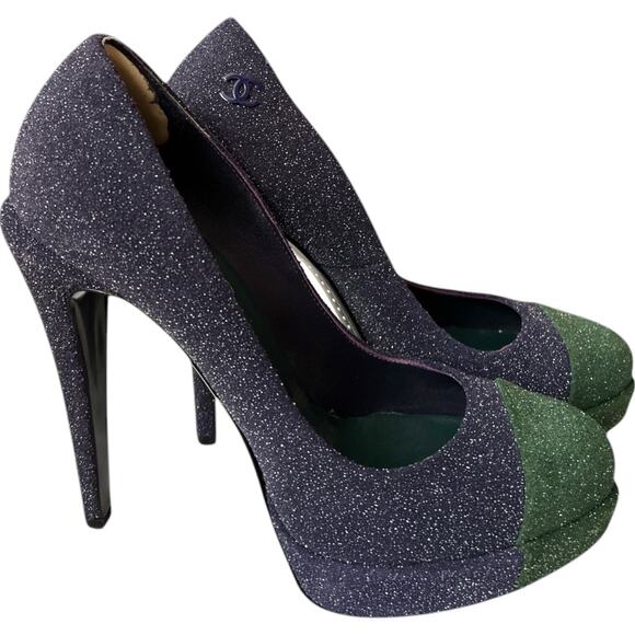 CHANEL Purple/Green Interlocking CC Logo Pumps, US8.5/IT38.5 SRP: $1495 - Picture 3 of 16